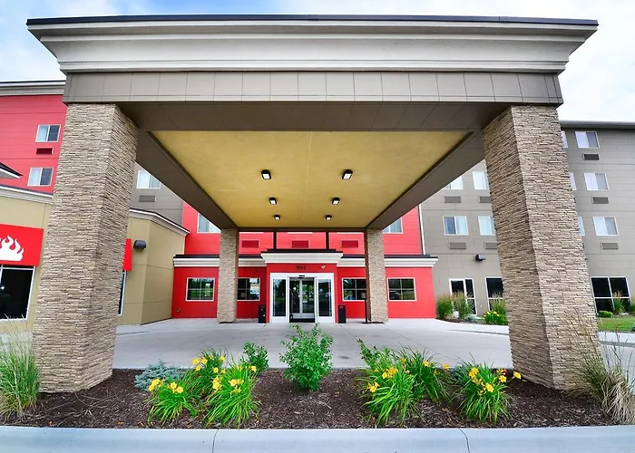 Baymont By Wyndham Grand Forks